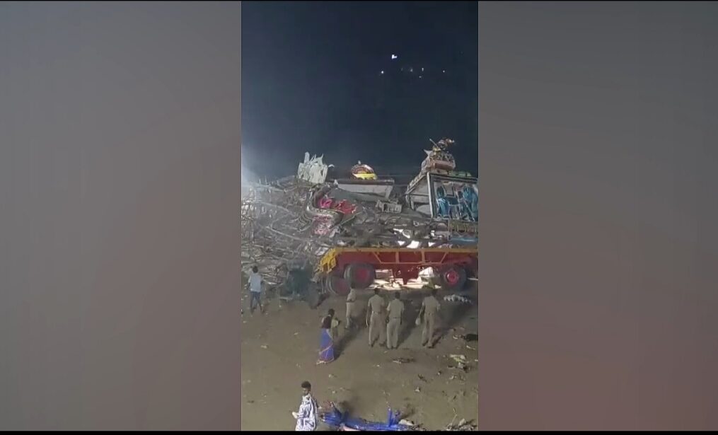Chilling moment 60-foot-long chariot collapses during festival in southern India